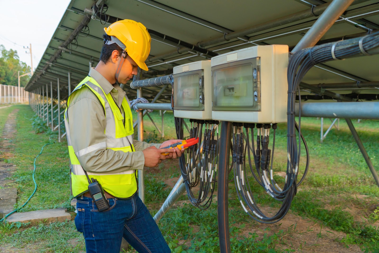 Medindo e controlando energia: analisadores de energia e o futuro dos medidores inteligentes